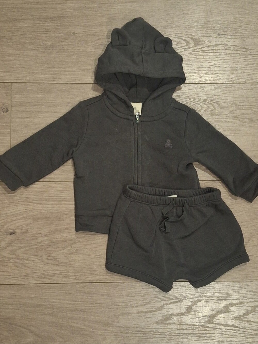 3/$30 Baby GAP Hooded Zip Sweatshirt & Drawstring Shorts Set - Charcoal